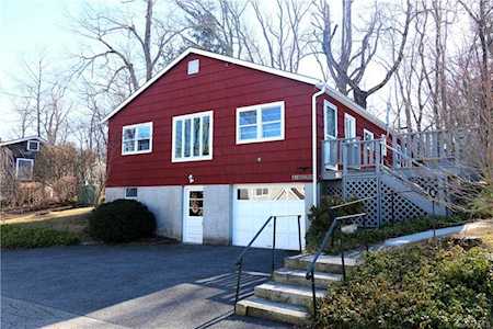 49 Lakeside Drive North Salem, NY 10560