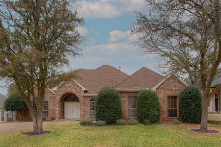 6432 Briercliff Court Fort Worth, TX 76132