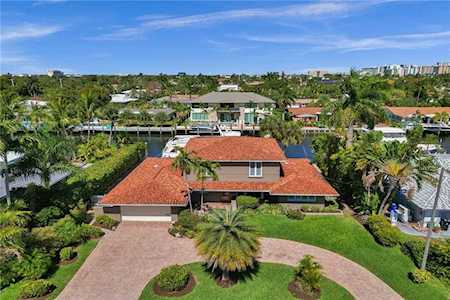 2825 NE 25th Ct Fort Lauderdale, FL 33305