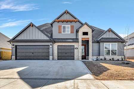 1251 Silver Maple St Centerton, AR 72719