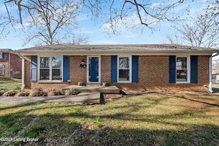 3220 Breckenridge Ln Louisville, KY 40220