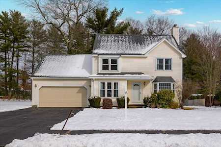 5 Nightingale Dr Shrewsbury, MA 01545