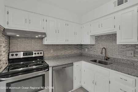 1116 Wellington Place Aberdeen, NJ 07747