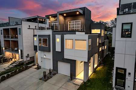 913 Southside Pl Nashville, TN 37203