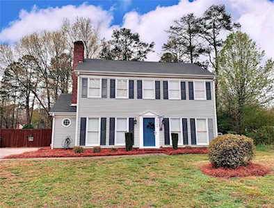 13709 Tynecastle Ln Matthews, NC 28105