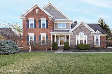 2815 Woods Club Rd Louisville, KY 40241