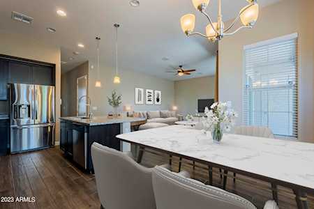 3062 N 33rd Place Phoenix, AZ 85018