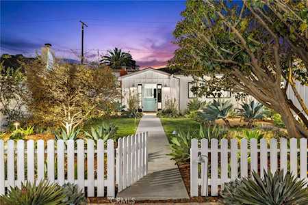 2307 Holly Ln Newport Beach, CA 92663