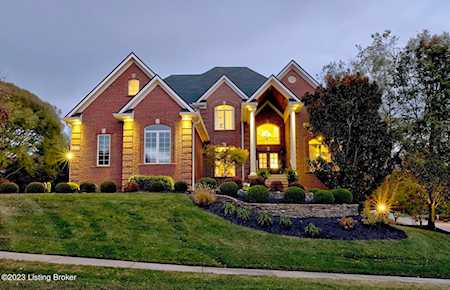 18718 Weatherford Cir Louisville, KY 40245