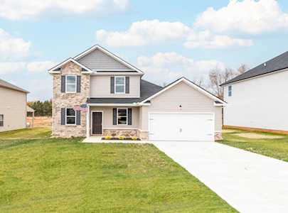 2243 Viking Court Murfreesboro, TN 37127