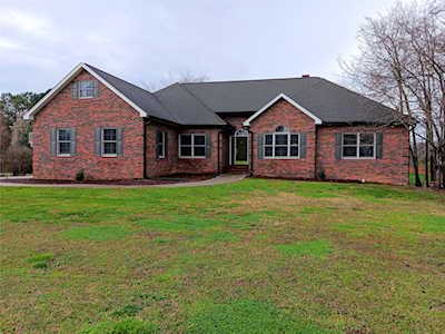 807 Lauras Ln Albemarle, NC 28001