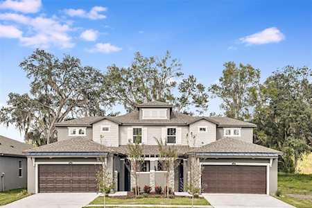 328 Villa Corte Dr Lutz, FL 33549