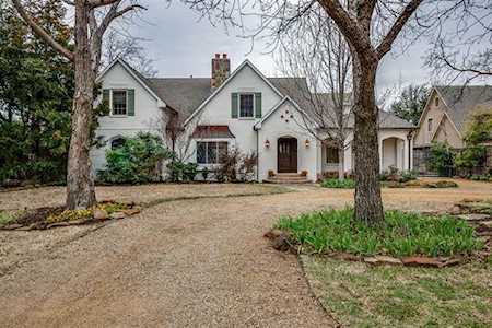 8413 Swananoah Road Dallas, TX 75209