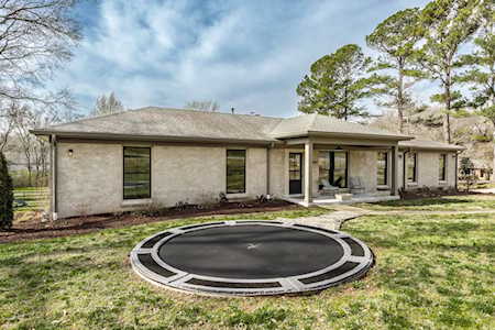 5001 Briarwood Dr Nashville, TN 37211
