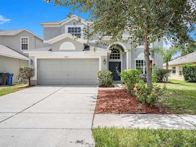8422 Carriage Pointe Dr Gibsonton, FL 33534