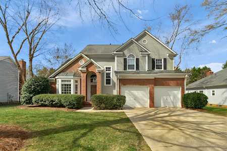 6624 Lyndonville Dr Charlotte, NC 28277