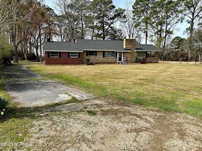 4210 Terrace Drive Ayden, NC 28513