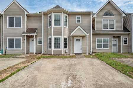 5441 Cleeve Abbey Virginia Beach, VA 23462