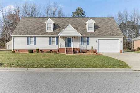 1727 Mill Wood Way Suffolk, VA 23434