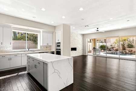 129 S Royal Ascot Dr Las Vegas, NV 89144