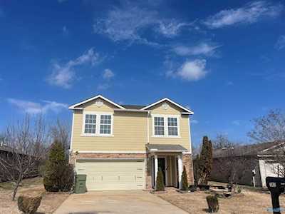 343 Mertle Drive Huntsville, AL 35810