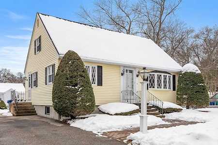 24 Rosewood Avenue Billerica, MA 01821
