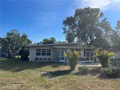 4048 Manning Ave Fort Myers, FL 33916