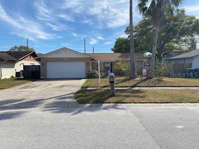 1939 Hastings Ln Clearwater, FL 33763