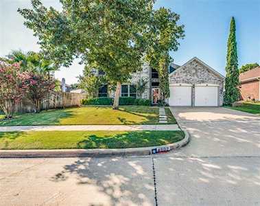 4802 Overton Drive Arlington, TX 76018