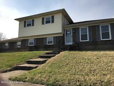 4318 Chenwood Ln Louisville, KY 40299