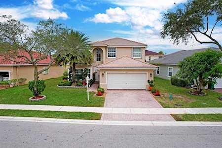 4817 NW 117 Avenue Coral Springs, FL 33076