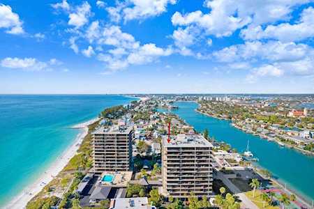 7600 Bayshore Dr #803 Treasure Island, FL 33706