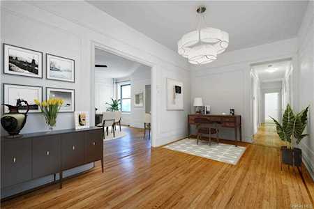 43 Calton Road #5C New Rochelle, NY 10804