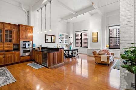 42 Chauncy St #9C Boston, MA 02111