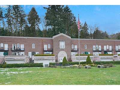10462 NW 2nd ST Portland, OR 97231