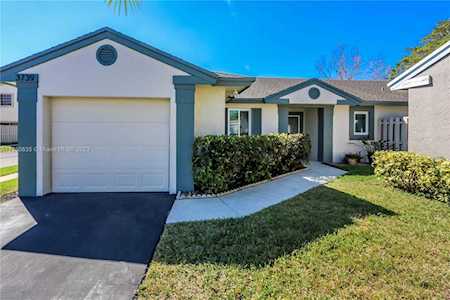 3739 NW 107th Ter Sunrise, FL 33351
