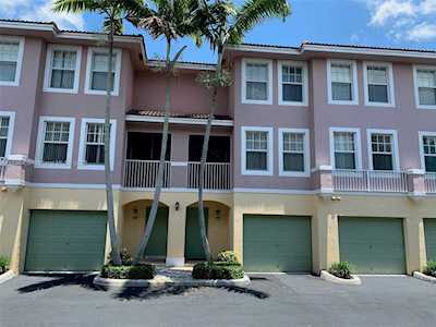6416 W Sample Rd #6416 Coral Springs, FL 33067
