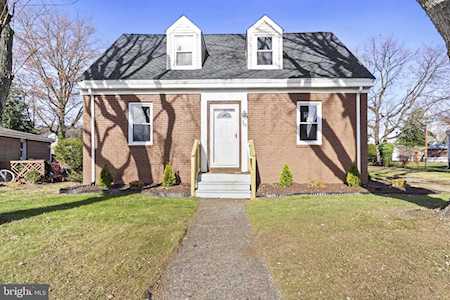 309 Washington Dr Pennsville, NJ 08070