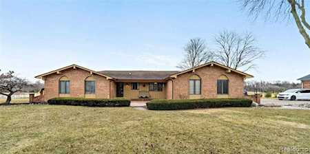 53600 Romeo Plank Macomb, MI 48042