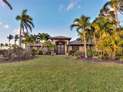 1041 S Town And River Dr Fort Myers, FL 33919