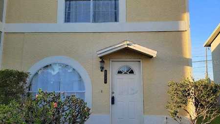 1577 Chateaux De Ville Ct Clearwater, FL 33764