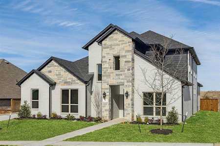980 FAIRWAY RANCH Parkway Roanoke, TX 76262