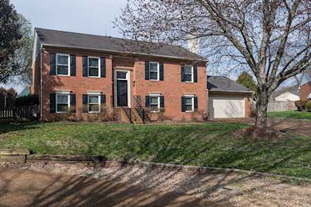 805 Winners Circle Ct Thompsons Station, TN 37179