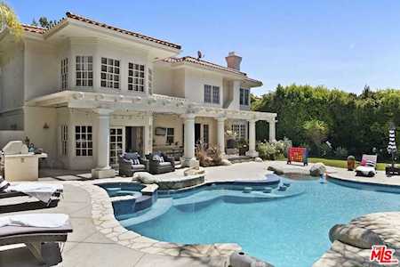 4509 Alta Tupelo Dr Calabasas, CA 91302