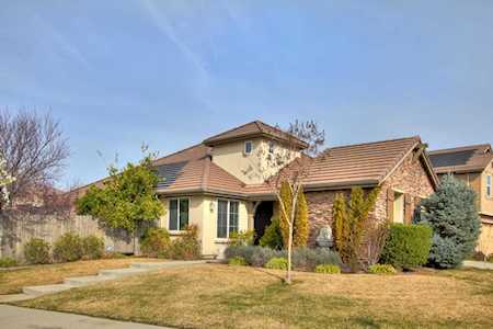 1096 Kirkhill Drive Roseville, CA 95747