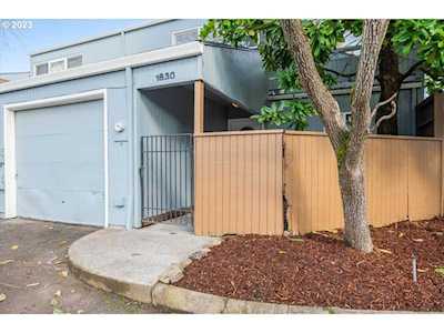 1630 NW Eastbrook CT Beaverton, OR 97006