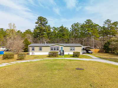 1034 Spiers Circle Bonneau, SC 29431