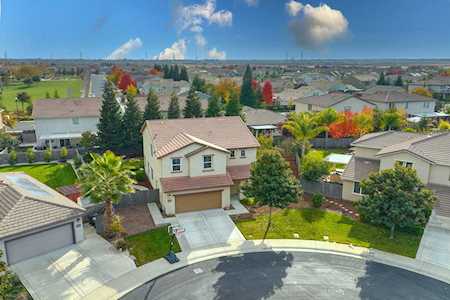 364 Kirkton Court Roseville, CA 95747