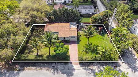 1100 NE 121st St Biscayne Park, FL 33161