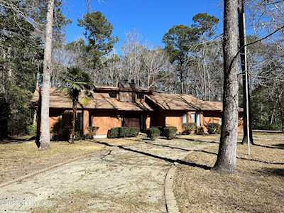 15 Pinewood Drive Carolina Shores, NC 28467